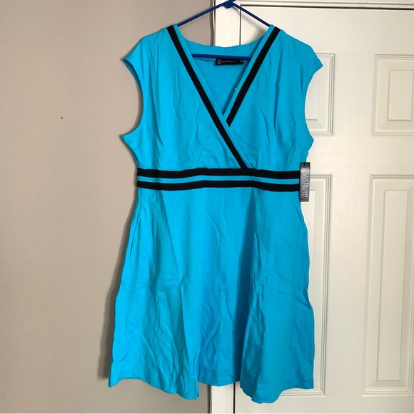 New York & Company Colorblock Accent Wrap Dress - City Knits - Picture 4 of 6